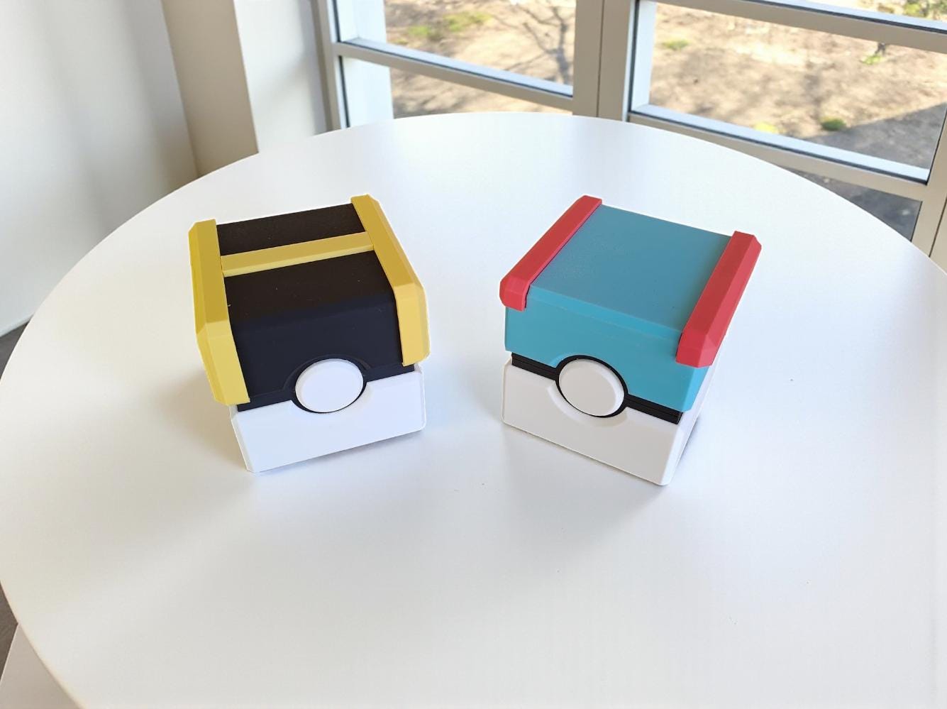 Pokeball Cartridge Case | Game Boy & Nintendo DS Storage