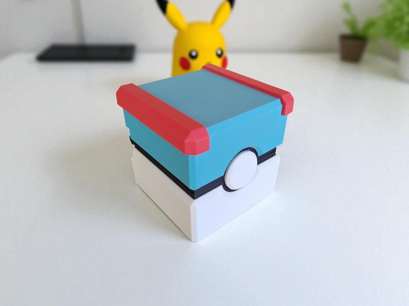 Pokeball Cartridge Case | Game Boy & Nintendo DS Storage